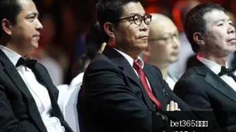 2023亚运射击盛宴：中国男队包揽50米步枪三姿金银牌全纪录